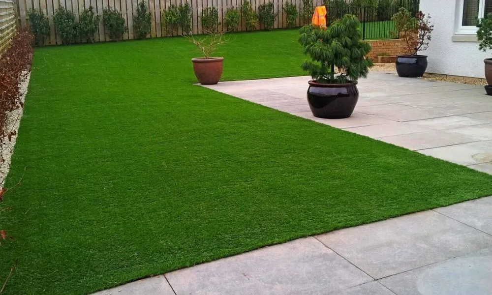 Best artificial grass carpet for Dubai patio