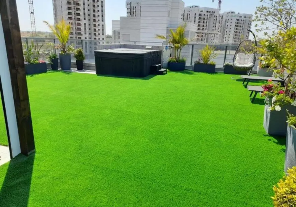 Best artificial grass for Dubai penthouse garden