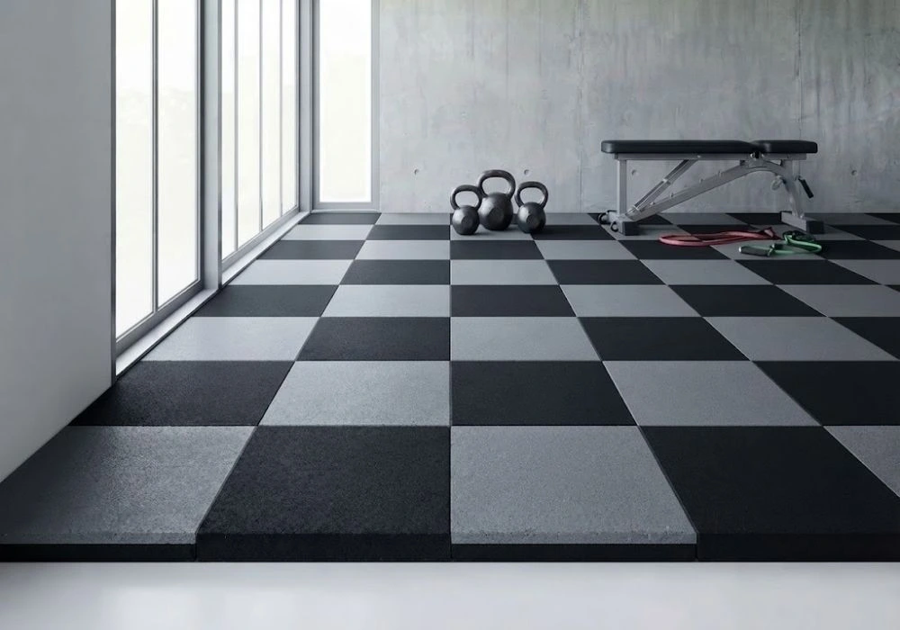 Checkerboard rubber floor tiles for fitness gym