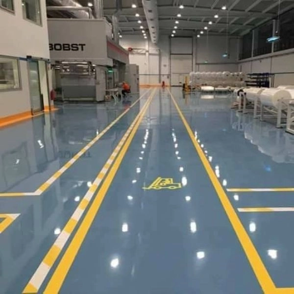 Commercial garage flooring services in Dubai warehouse