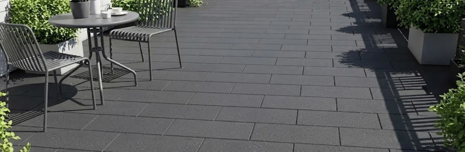 Durable outdoor rubber floor tiles in Dubai