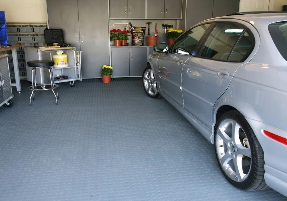 Heavy duty rubber garage flooring in Dubai