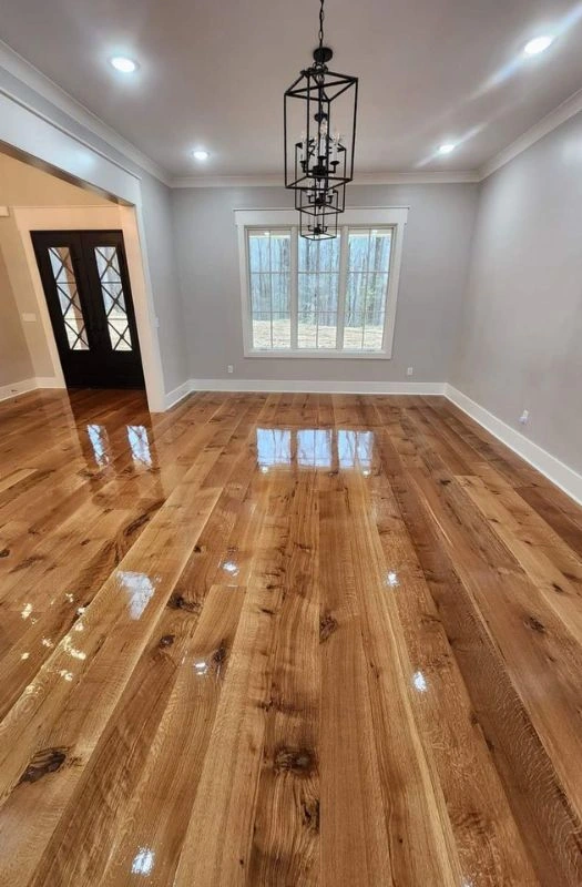 High gloss oak laminate flooring in Dubai