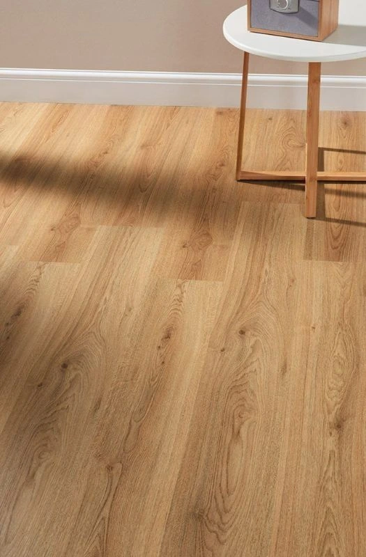 Natural light oak laminate flooring in Dubai