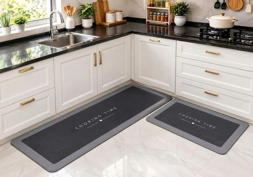 Cooking time printed black kitchen mat Dubai