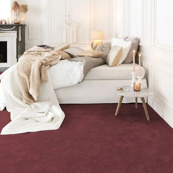 Burgundy wool carpet in Dubai bedroom floor