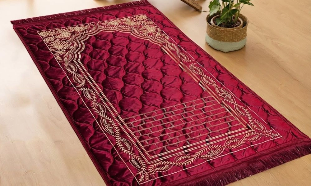Luxury Maroon Velvet Prayer Mat